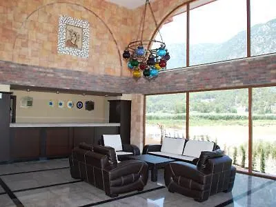 Hakan Minel 4*